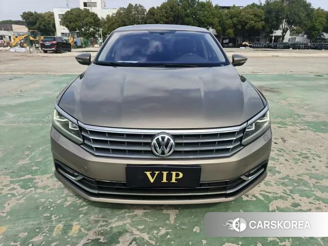 Volkswagen Passat 2018 Шампань из Китая, фото 4