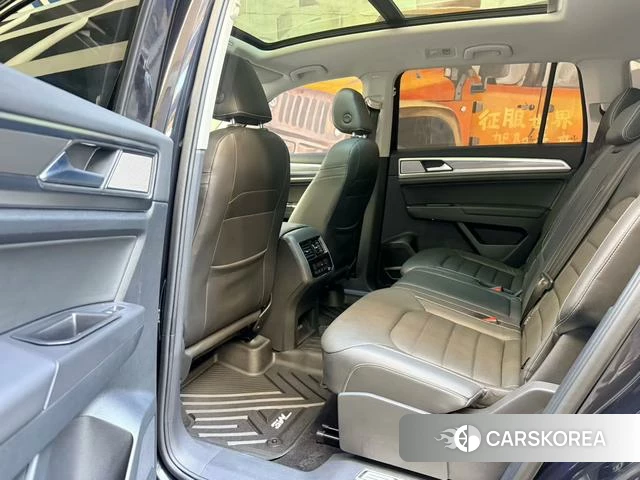 Volkswagen Tourang 2019 Черный из Китая, фото 4