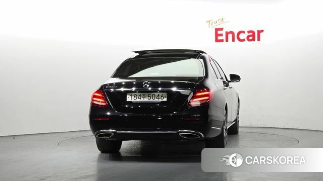 Mercedes-Benz E-Class W213 id 4203400 из Кореи 26