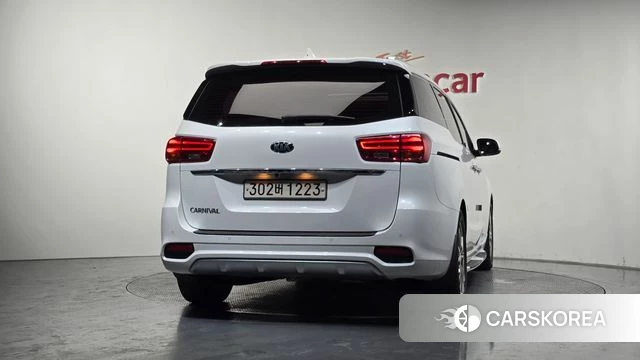 Kia The New Carnival id 4587007 из Кореи 25