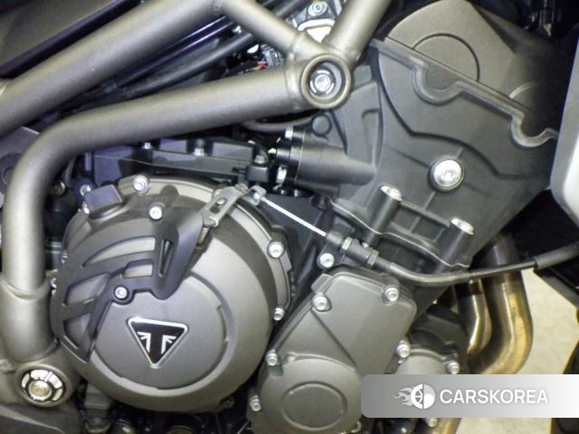 Engine photo