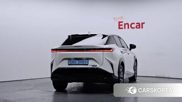 Lexus RZ450e id 3447221 из Кореи 14