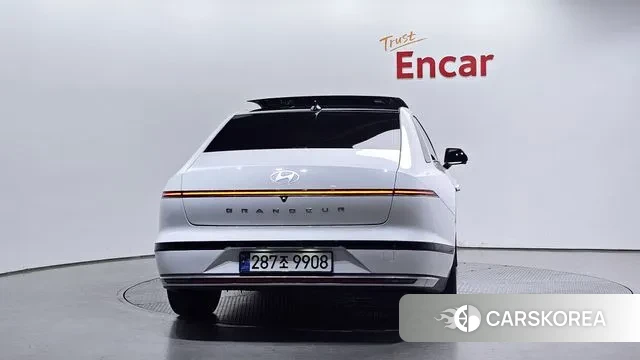 Hyundai Grandeur Hybrid (GN7) id 2968821 из Кореи 14