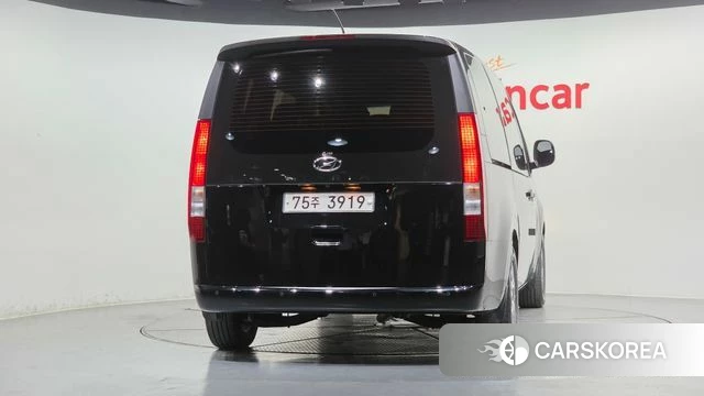Hyundai Staria id 4495405 из Кореи 14