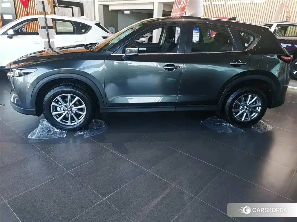 Mazda CX-5 2026 Silver/gray из Китая, фото 4