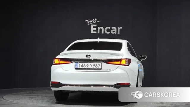 Lexus ES300h 7th generation id 3644712 из Кореи 14