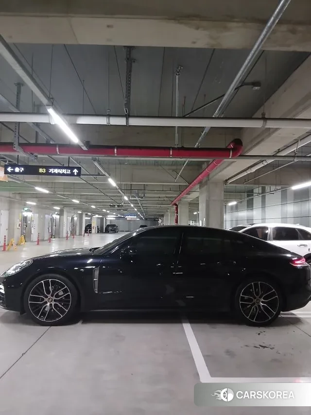 Porsche Panamera (971) 2022 Черный из Кореи, фото 5