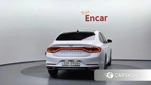 Hyundai Grandeur IG id 3024298 из Кореи 14