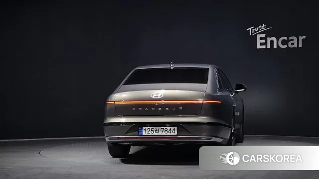 Hyundai Grandeur (GN7) id 3614859 из Кореи 14