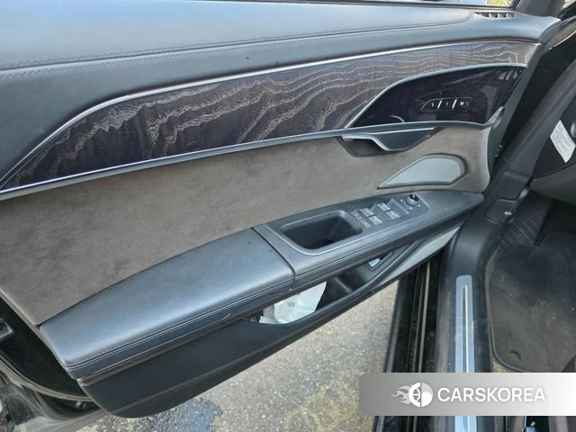 Audi A8 (D5) 2021 Черный из Кореи, фото 6