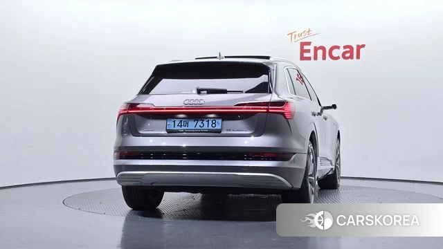 Audi e-Tron id 4848759 из Кореи 31