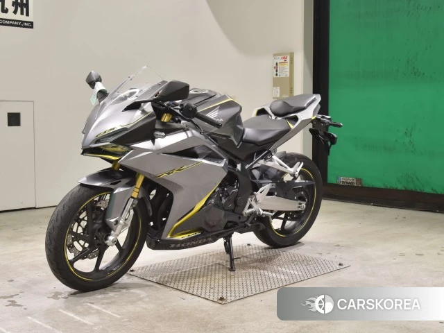 Honda CBR250RR ABS 2017 из Японии, фото 3