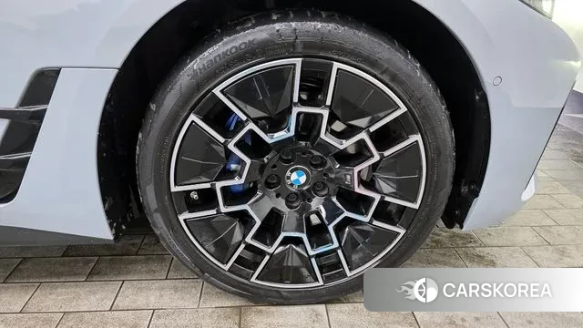 BMW i4 id 3644382 из Кореи 14