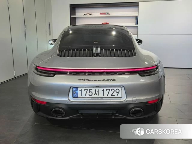 Porsche 911(992) id 4905229 из Кореи 12