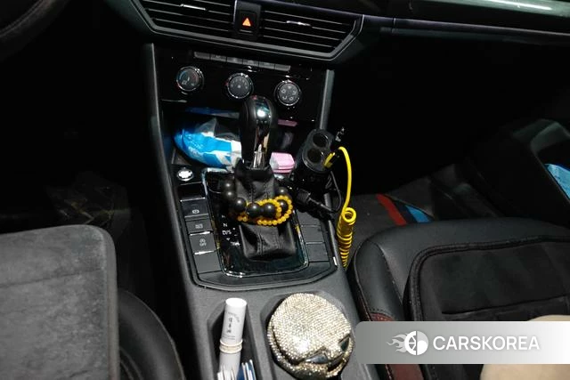 Volkswagen Bora id 4255833 из Китая 11