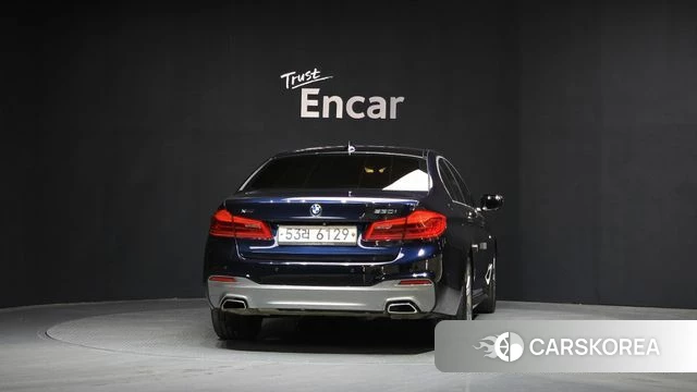 BMW 5 Series (G30) id 4311164 из Кореи 14