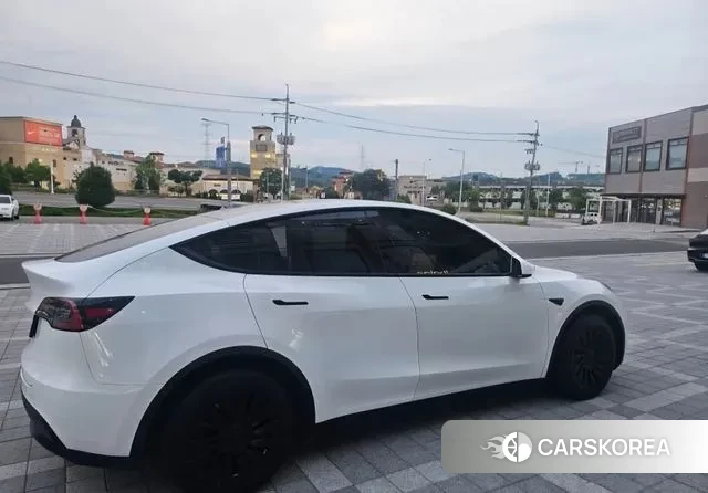 Tesla Model Y 2022 Белый из Кореи, фото 4