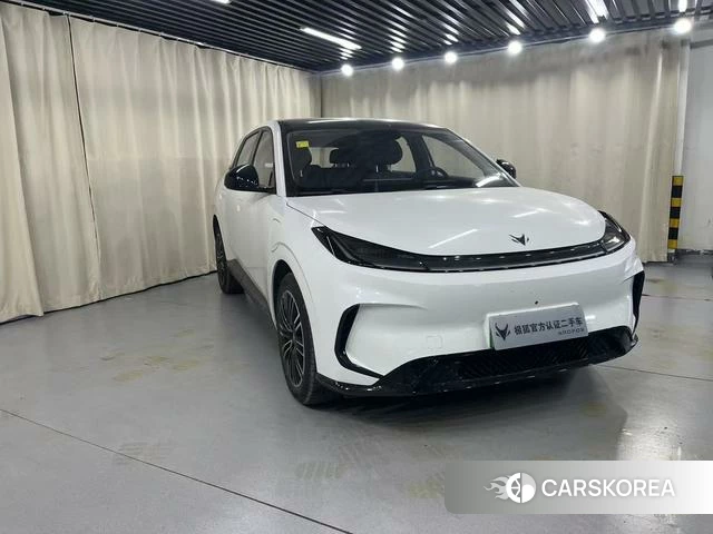 ARCFOX Extreme Fox Polar Fox T1 2026 Белый из Китая, фото 4