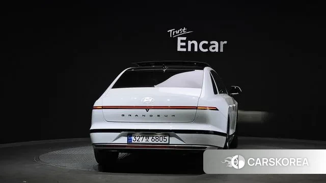 Hyundai Grandeur (GN7) id 3348049 из Кореи 14