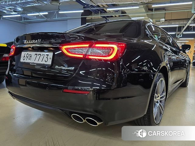 Maserati Quattroporte id 3893925 из Кореи 14