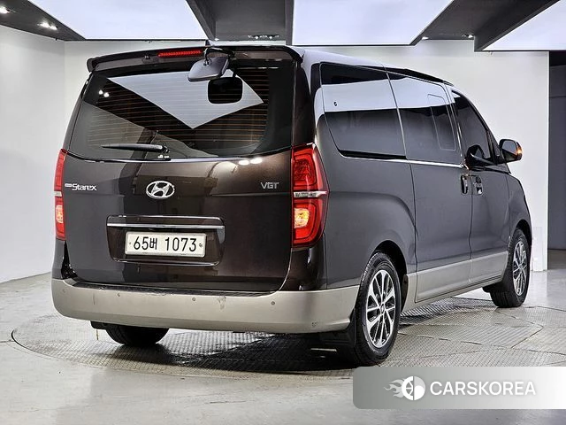 Hyundai The New Grand Starex id 4246255 из Кореи 14