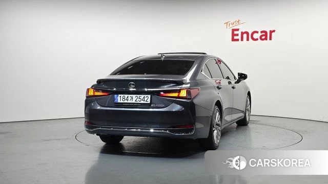Lexus ES300h 7th generation id 3864289 из Кореи 14