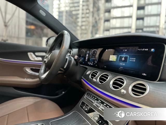 Mercedes-Benz E-class 2023 Черный из Китая, фото 5