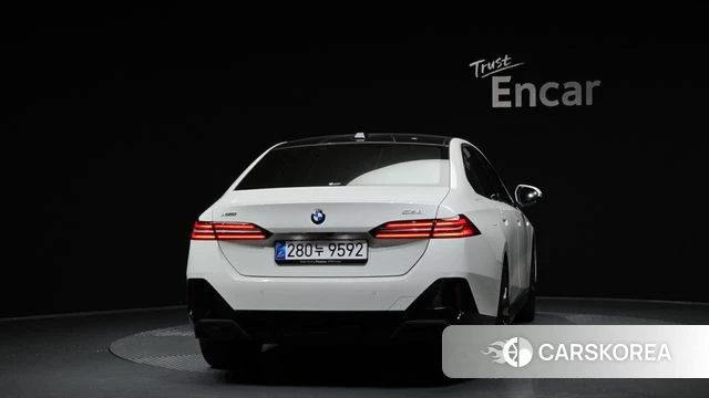 BMW 5 Series (G60) id 4739194 из Кореи 29