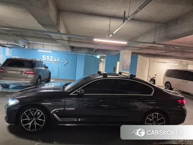 BMW 5 Series (G30) 2023 Серый из Кореи, фото 6