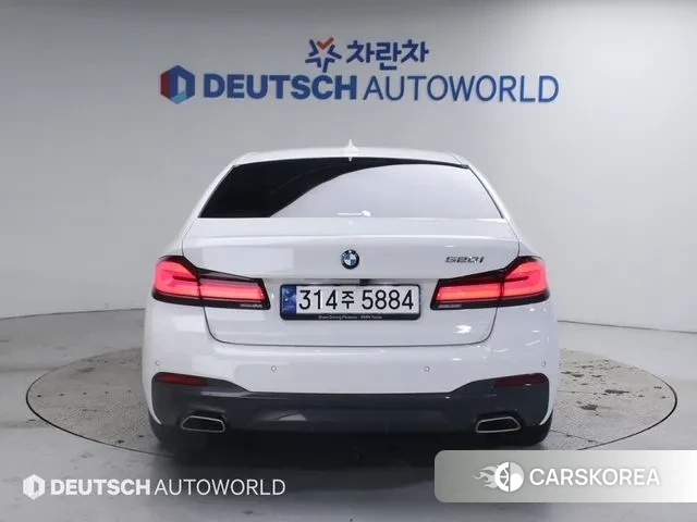 BMW 5 Series (G30) id 3685157 из Кореи 14