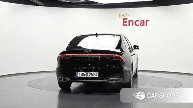 Hyundai The New Grandeur IG Hybrid id 4410293 из Кореи 27