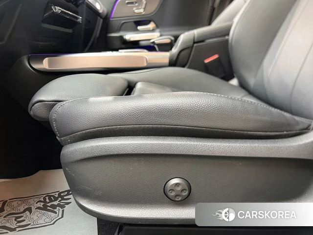 Mercedes-Benz GLB id 4290996 из Китая 31