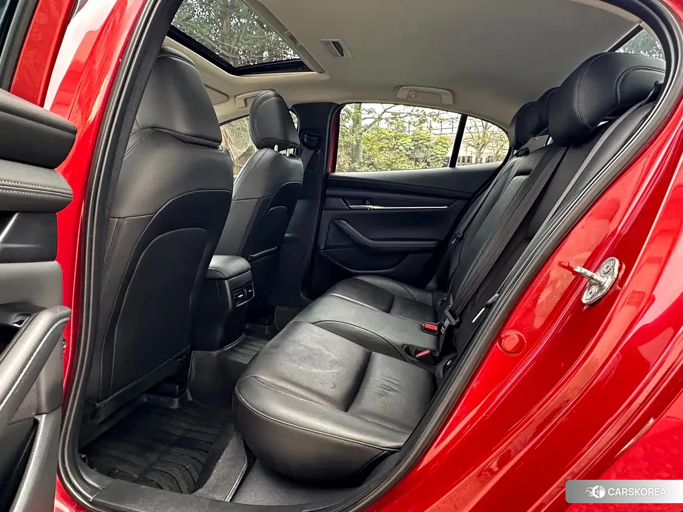 Mazda 3 2022 Red/purple из Китая, фото 4