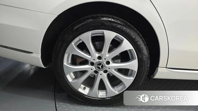 Mercedes-Benz E-Class W213 id 4397721 из Кореи 26