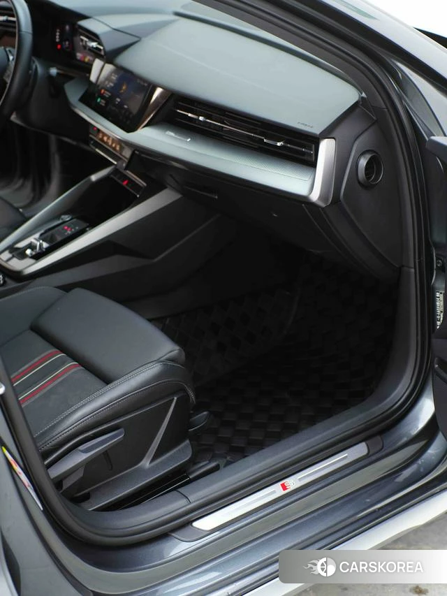 Audi A3 id 4392069 из Китая 24
