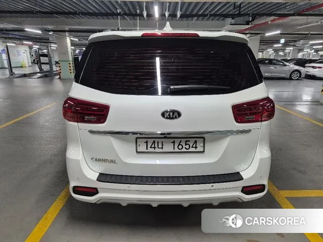 Kia The New Carnival id 3239022 из Кореи 13