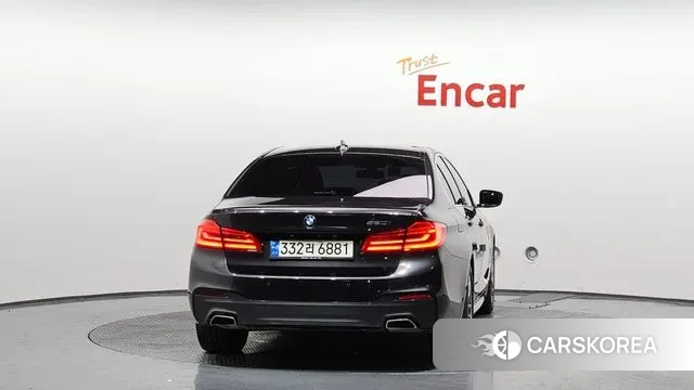 BMW 5 Series (G30) id 2891124 из Кореи 14