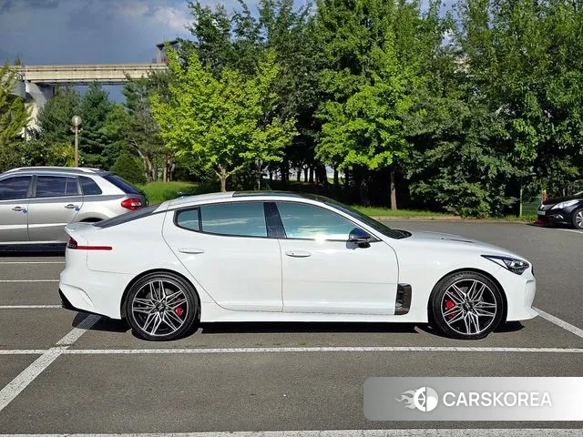 Kia Stinger id 3161881 из Кореи 14