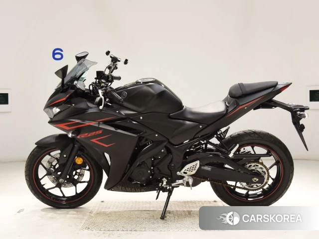 Проданный Yamaha YZF-R25 2016 из Японии