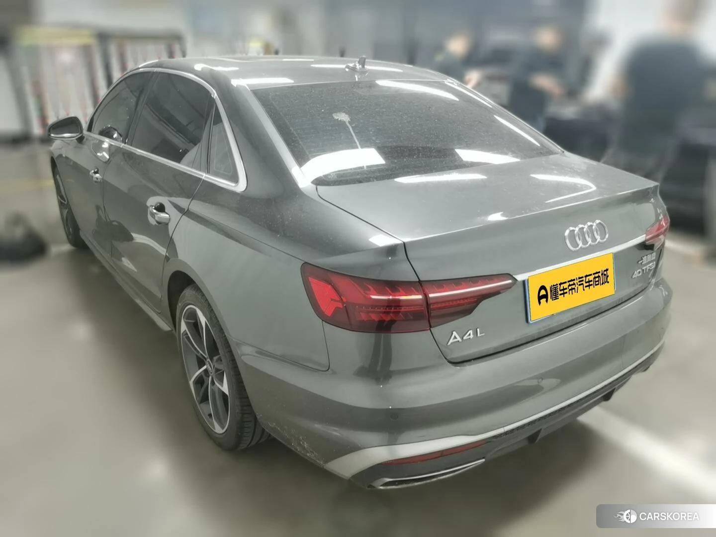Audi A4L id 4405723 из Китая 15