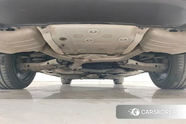 Audi A4L id 4275809 из Китая 11