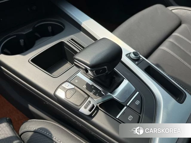 Audi A4L id 4328680 из Китая 10