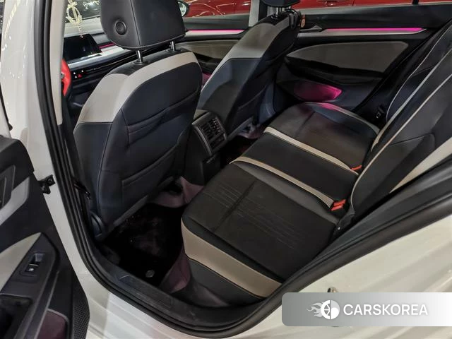 Volkswagen Golf 2021 Белый из Китая, фото 4