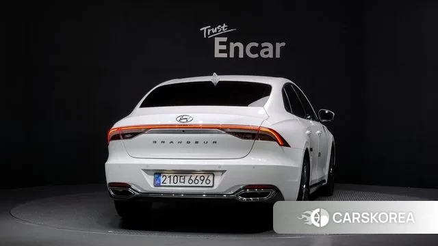 Hyundai The New Grandeur IG id 3016563 из Кореи 14