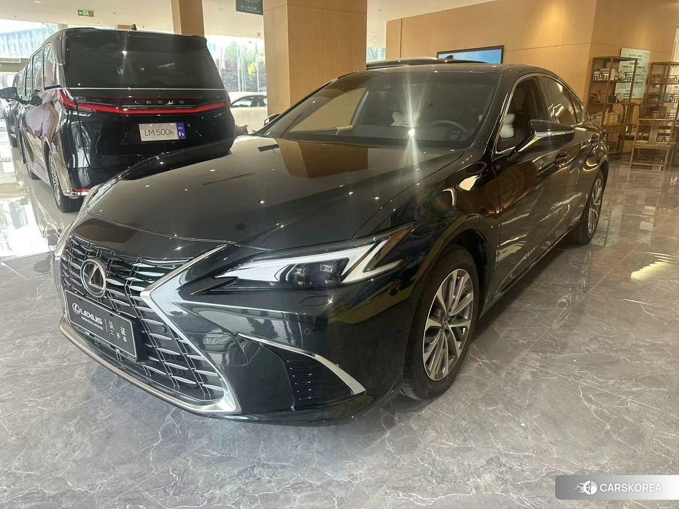 Lexus ES id 4512861 из Китая 10