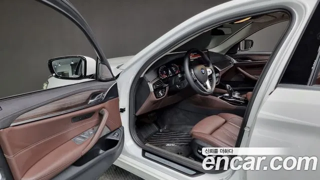 BMW 5 Series (G30) id 2671166 из Кореи 14