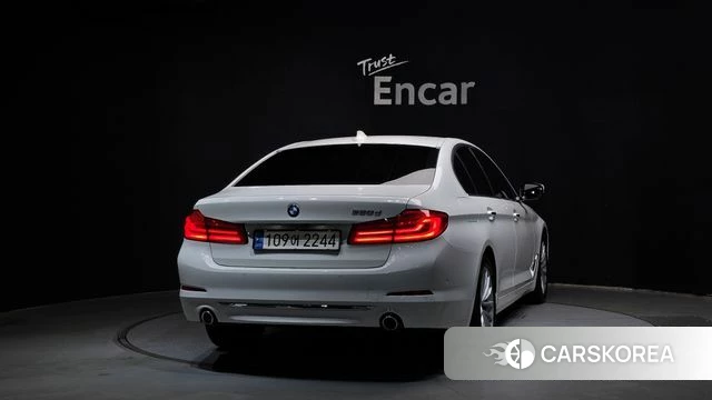 BMW 5 Series (G30) id 4652347 из Кореи 25