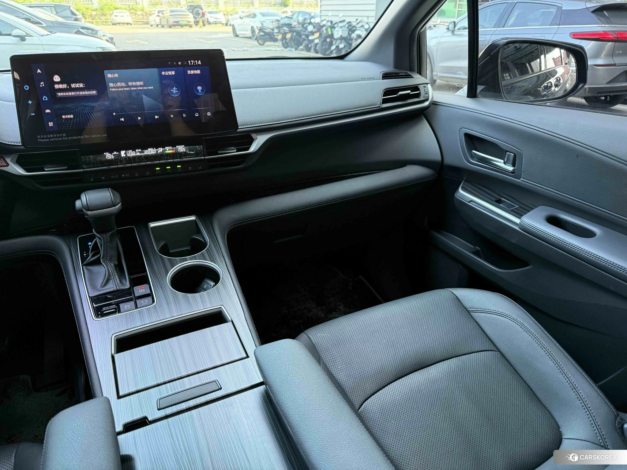 Toyota Saina id 4452560 из Китая 17
