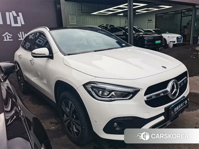 Mercedes-Benz GLA 2021 Белый из Китая, фото 4