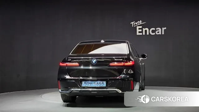 BMW i7 (G70) id 3366128 из Кореи 14